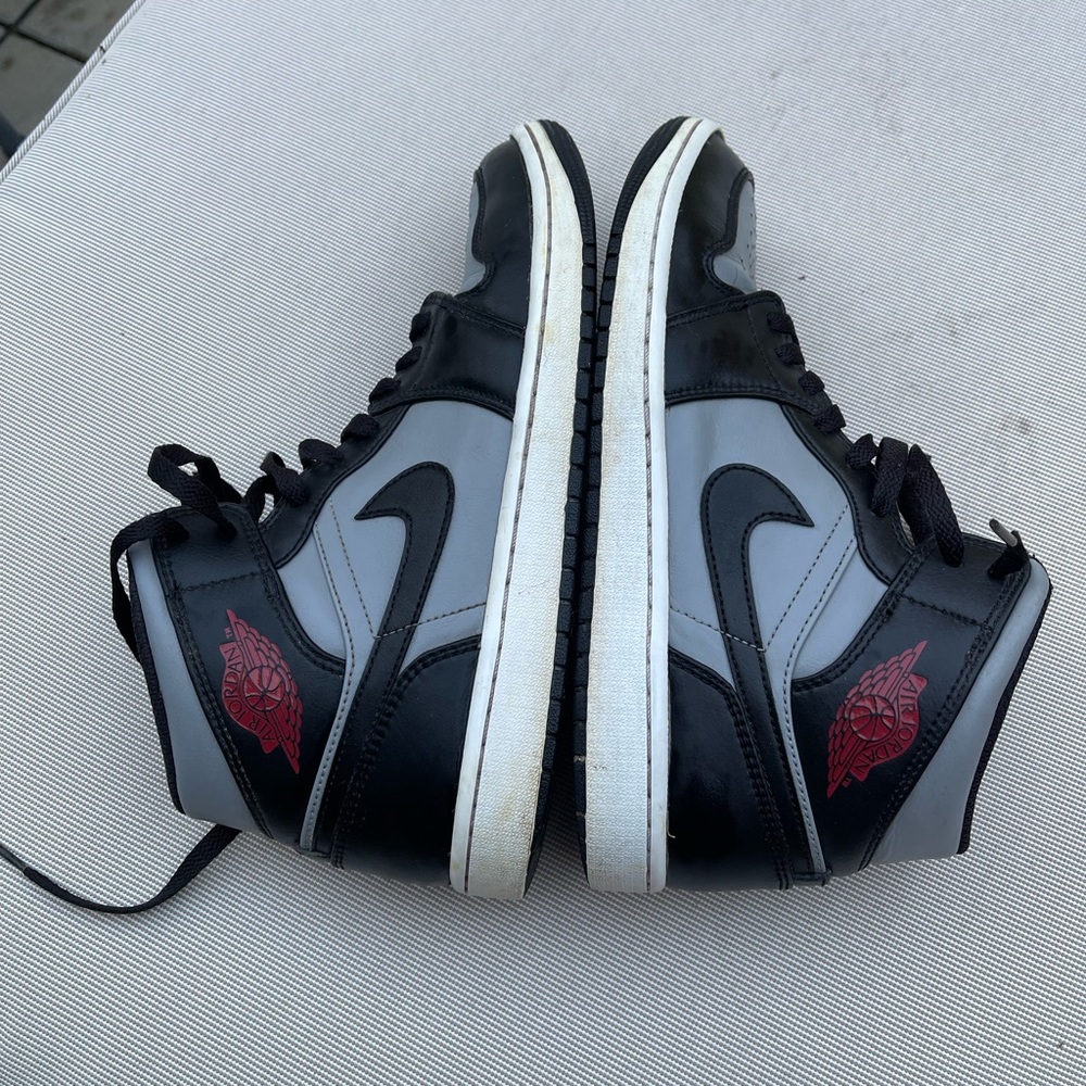 Man shoes Nike Air Jordans, used .